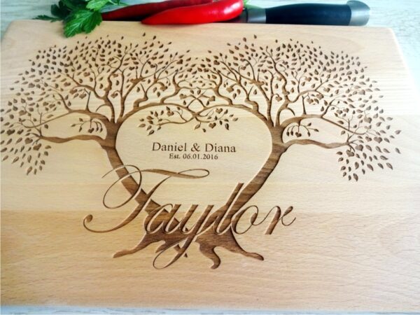 Personalized cutting board "Couple tree"